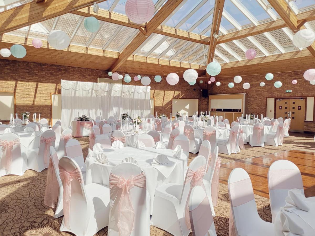 The Chase Golf & Country Club Hotell Penkridge Exteriör bild
