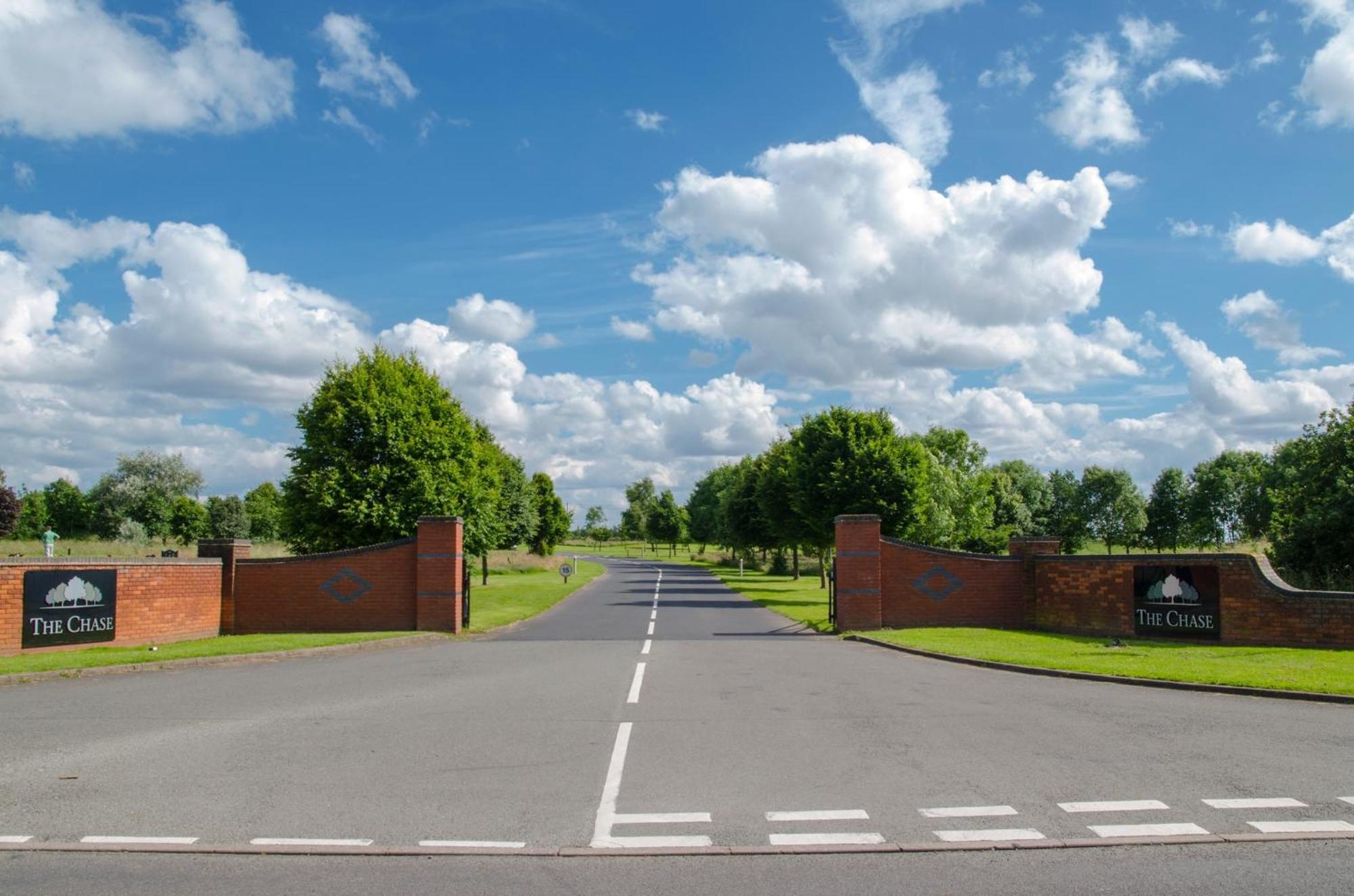 The Chase Golf & Country Club Hotell Penkridge Exteriör bild
